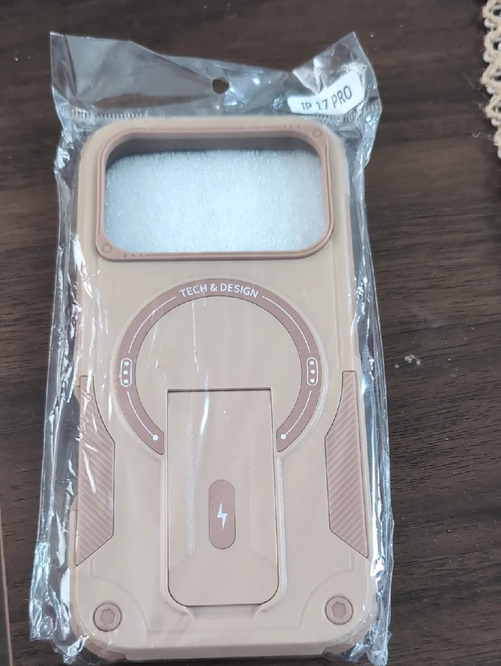 MagSafe-Style Phone Case for iPhone 17 Pro - Beige